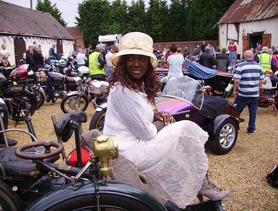 Rosie Lee on the Leon Bollee at the lunch stop